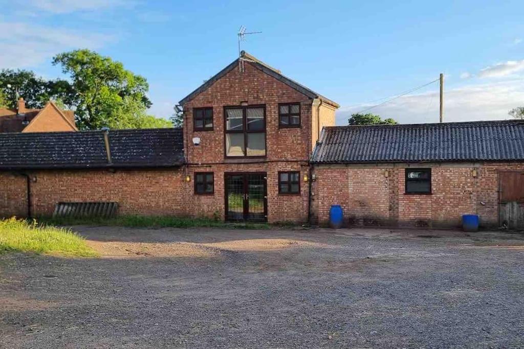 Hillfields Farm Barn - A Rural Equestrian Escape Coventry Exterior foto